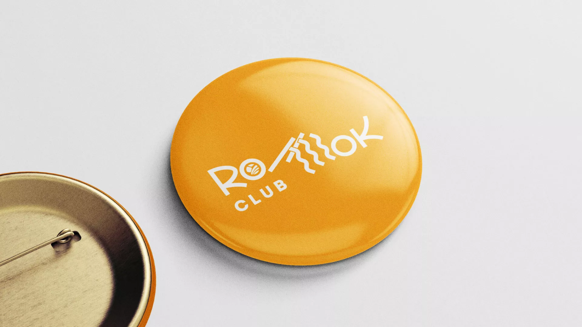 Создание логотипа суши-бара «Roll Wok Club» в Старице